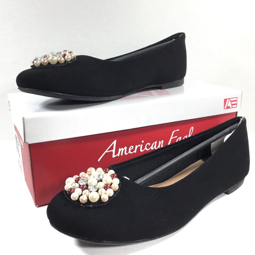 Girl’s Pearl Matilda Black Flats, Size 4